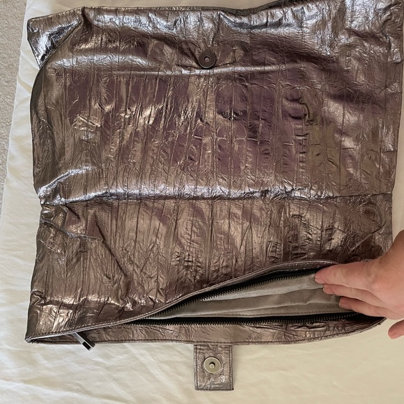 Matt &Nat clutch. - Picture 4 of 4